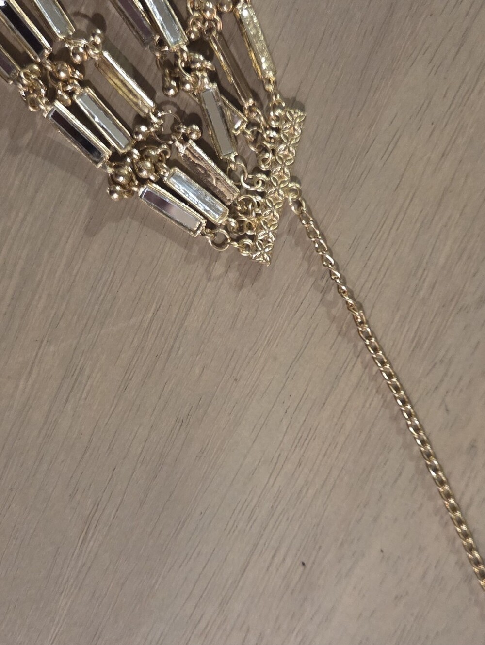 New Gold Mirror Ethereal Choker - Picture 6 of 9